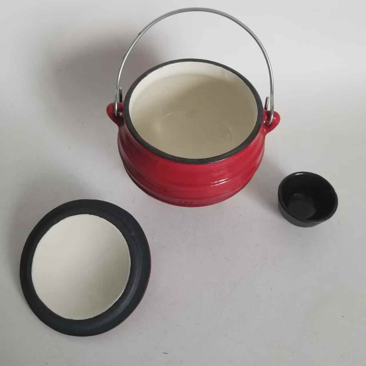 屋外用ダッチオーブン鋳鉄製エナメル鍋、3本足付き、家庭料理や - Camping Cooking Dutch Oven のレビューと価格