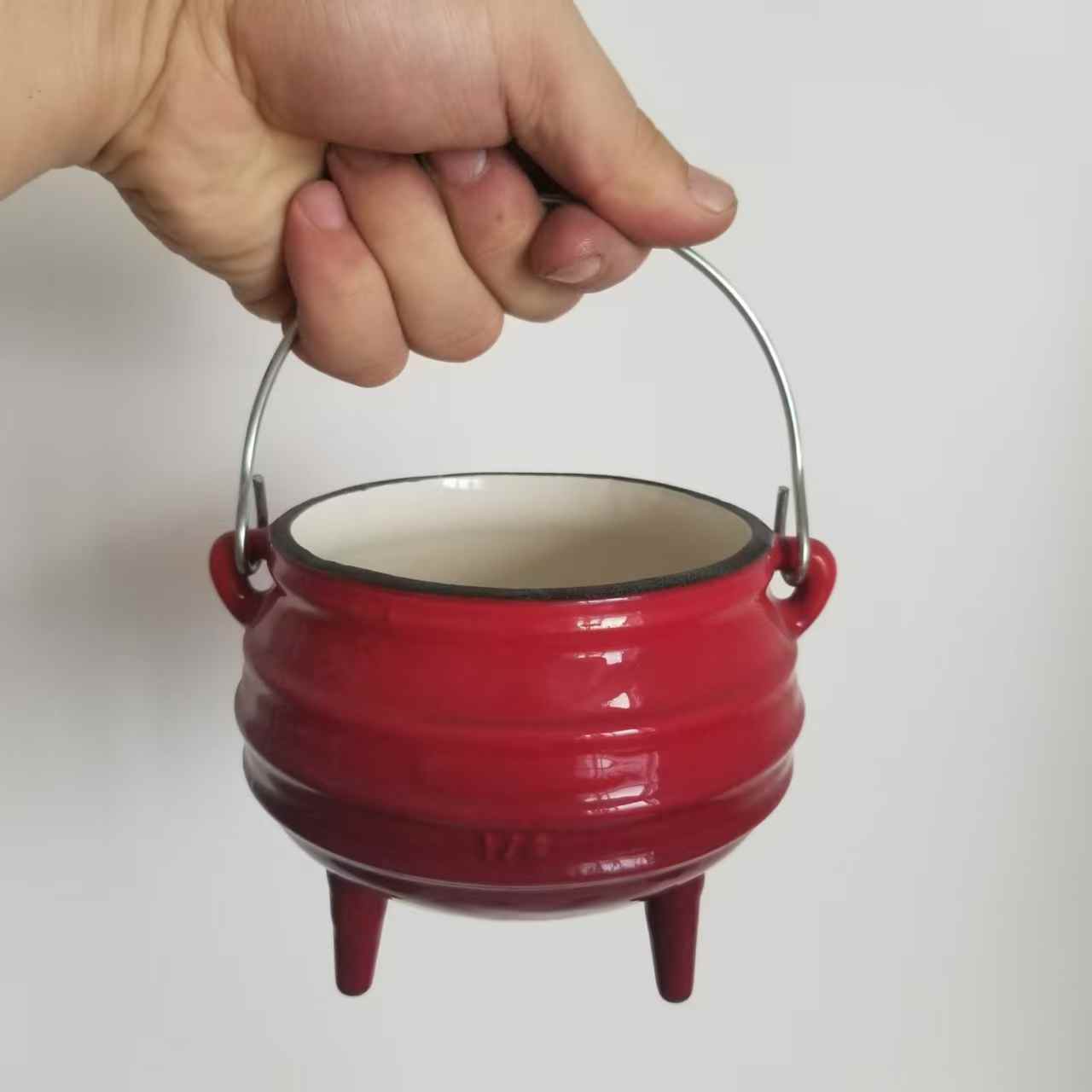 屋外用ダッチオーブン鋳鉄製エナメル鍋、3本足付き、家庭料理や - Camping Cooking Dutch Oven のレビューと価格